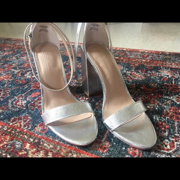 ASOS DESIGN heeled sandals in silver - Picture 5 of 8